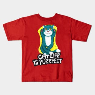 Cute Cat Lying On The Beach Cat Life Is Purrfect Kids T-Shirt